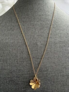 Delicate Gold Four-Leaf Clover Pendant Necklace - Women Jewelry